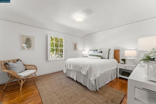 5450 Ascot Drive, Oakland, CA 94611