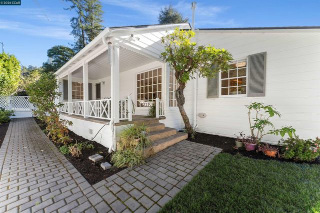 5450 Ascot Drive, Oakland, CA 94611