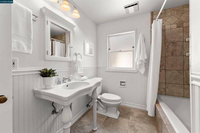 5450 Ascot Drive, Oakland, CA 94611