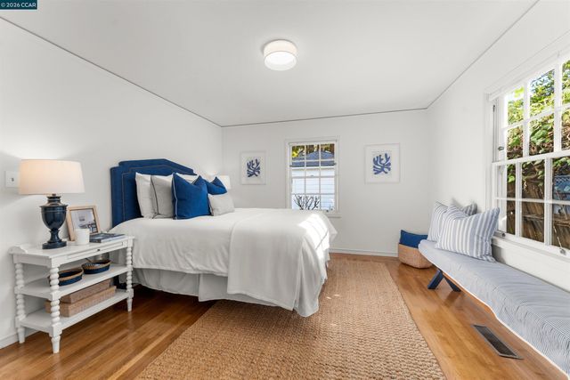 5450 Ascot Drive, Oakland, CA 94611