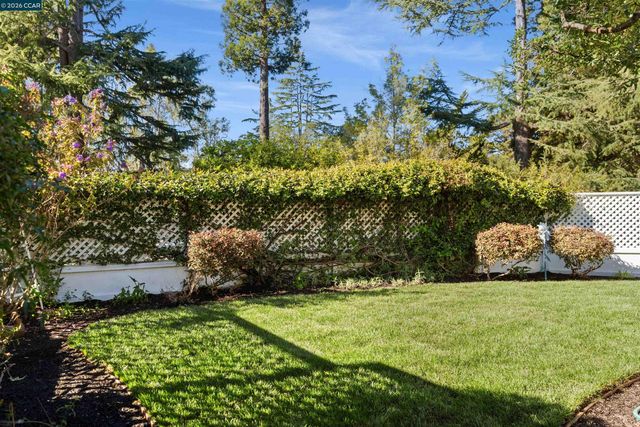 5450 Ascot Drive, Oakland, CA 94611