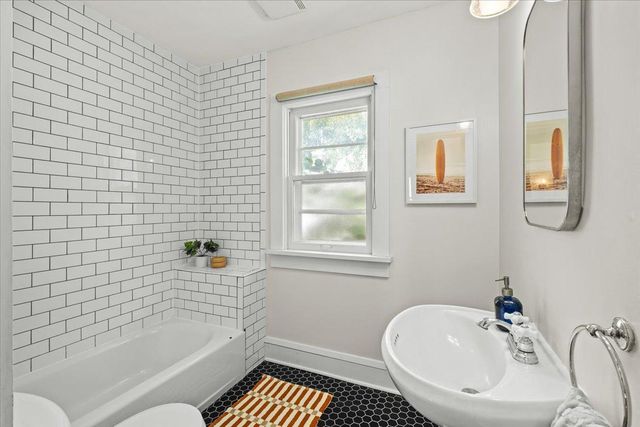 4129 45th Avenue S, Minneapolis, MN 55406