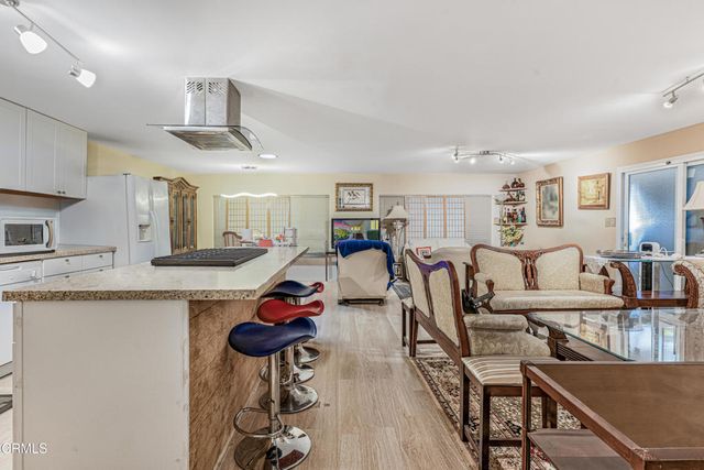 8811 Canoga Avenue 353, Canoga Park, CA 91304