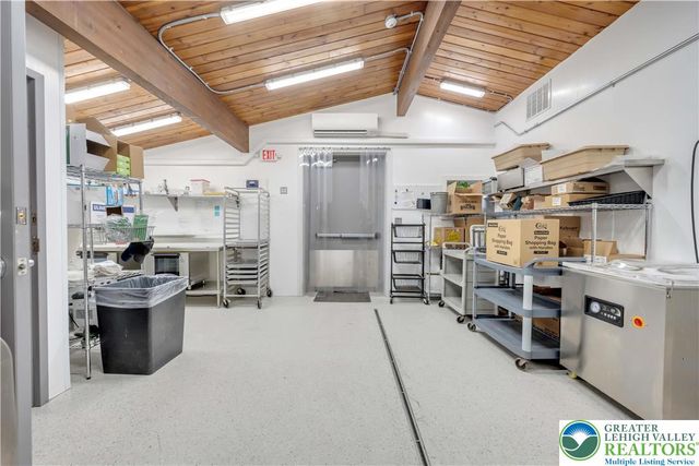 67 Park Avenue, Wind Gap Boro, PA 18091