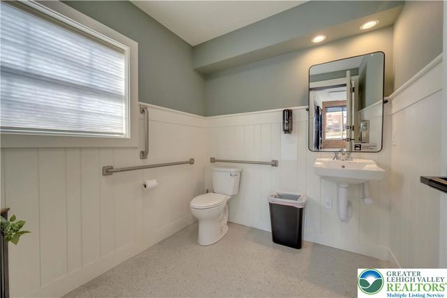 67 Park Avenue, Wind Gap Boro, PA 18091