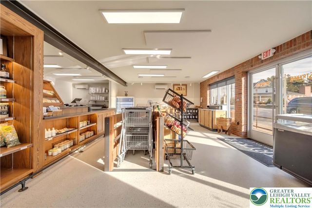 67 Park Avenue, Wind Gap Boro, PA 18091