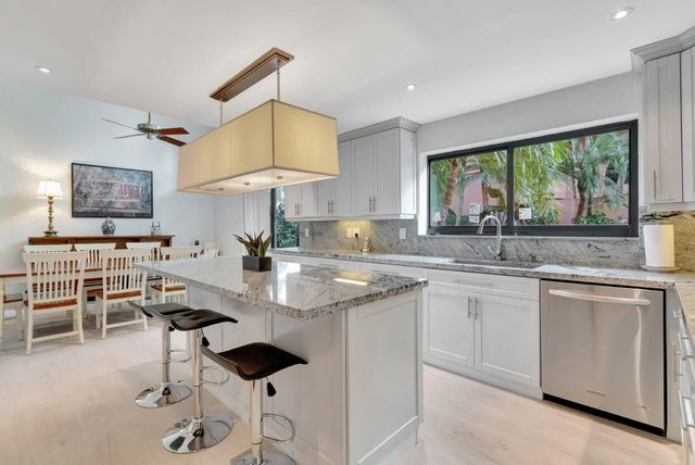 6427 VIA ROSA, Boca Raton, FL 33433