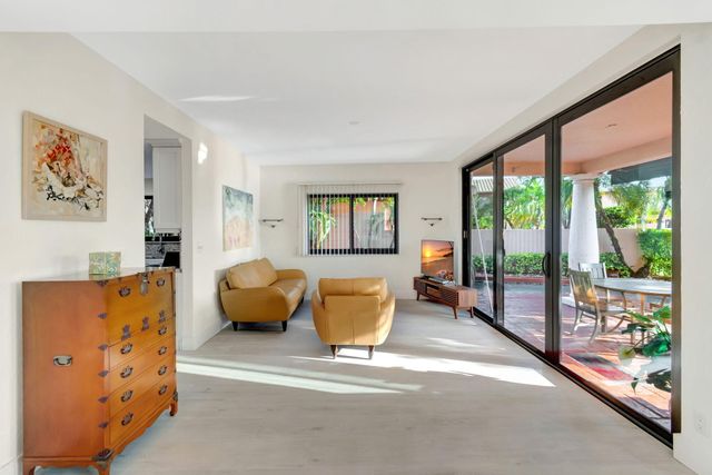 6427 VIA ROSA, Boca Raton, FL 33433