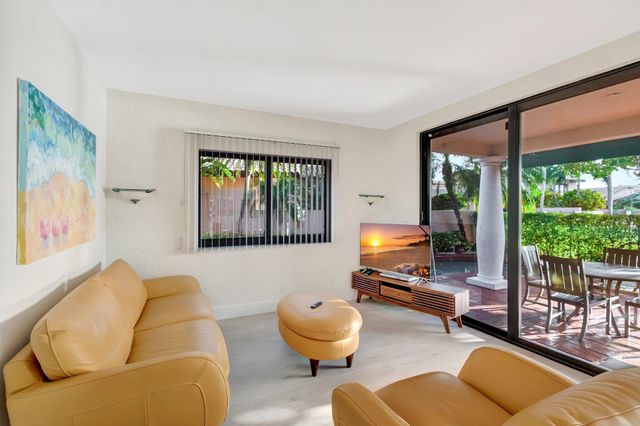 6427 VIA ROSA, Boca Raton, FL 33433