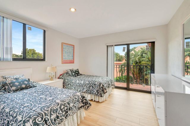 6427 VIA ROSA, Boca Raton, FL 33433