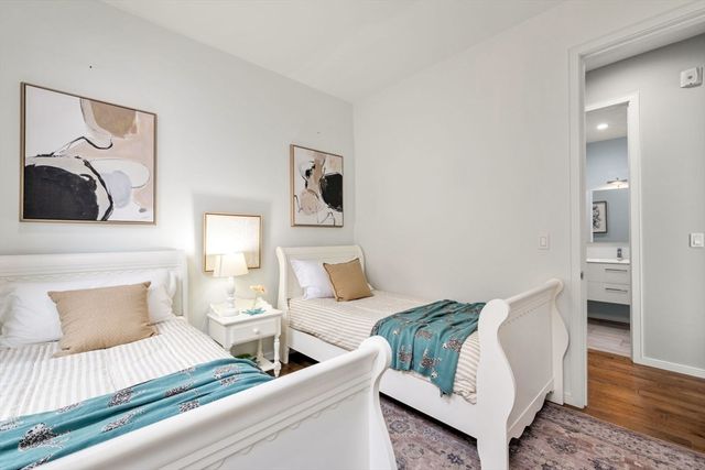 525 E. First St 5, Boston, MA 02127