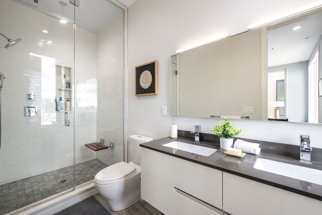 525 E. First St 5, Boston, MA 02127