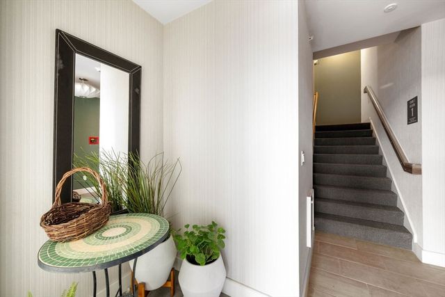 525 E. First St 5, Boston, MA 02127