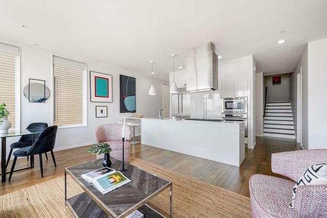 525 E. First St 5, Boston, MA 02127