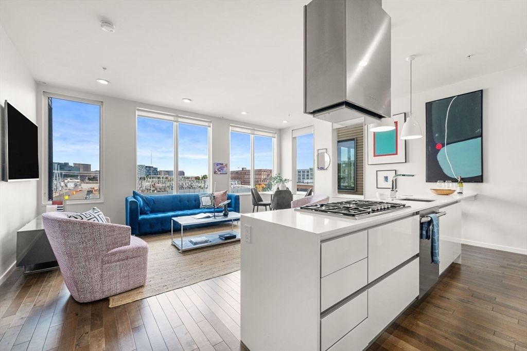 525 E. First St 5, Boston, MA 02127