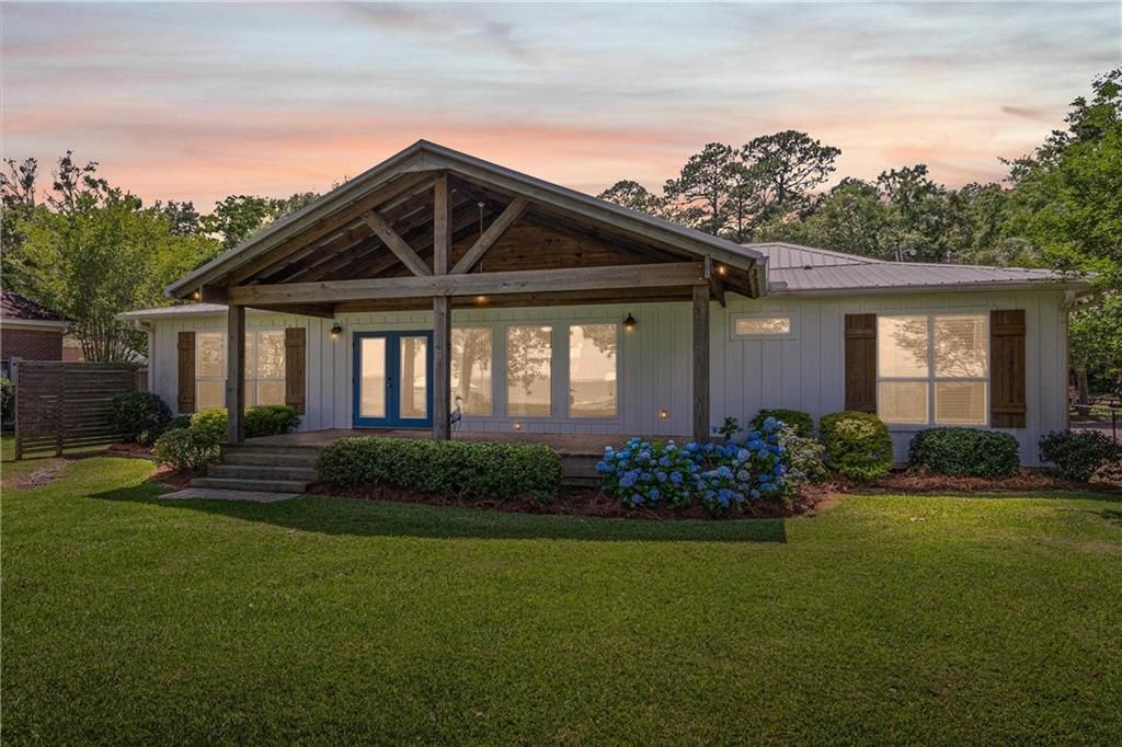 7047 Bay Road, Mobile, AL 36605 — exterior