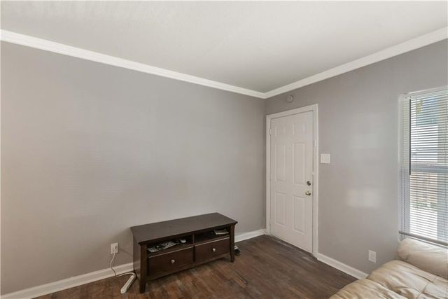 204 E 30th ST 102, Austin, TX 78705