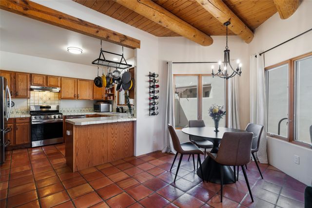 3101 La Paz Lane, Santa Fe, NM 87507