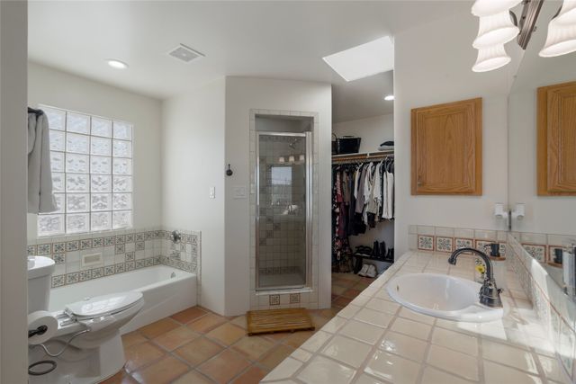 3101 La Paz Lane, Santa Fe, NM 87507