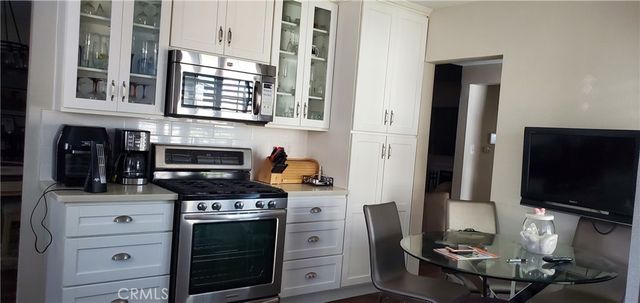 9406 S 10th, Inglewood, CA 90305