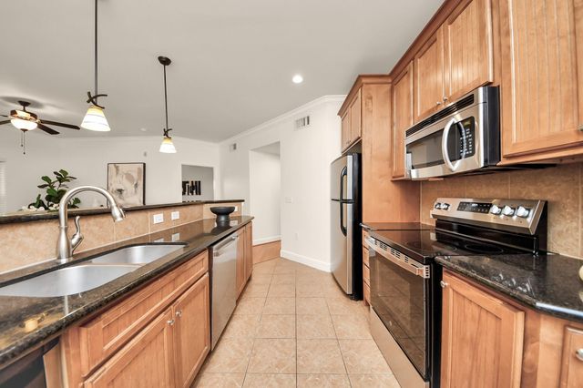 2203 Dorrington Street 106, Houston, TX 77030