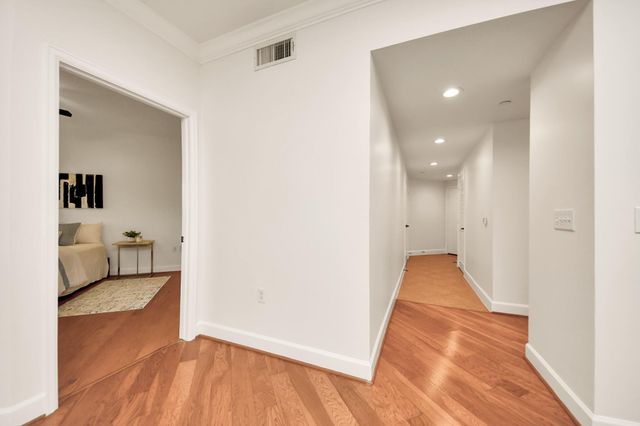 2203 Dorrington Street 106, Houston, TX 77030