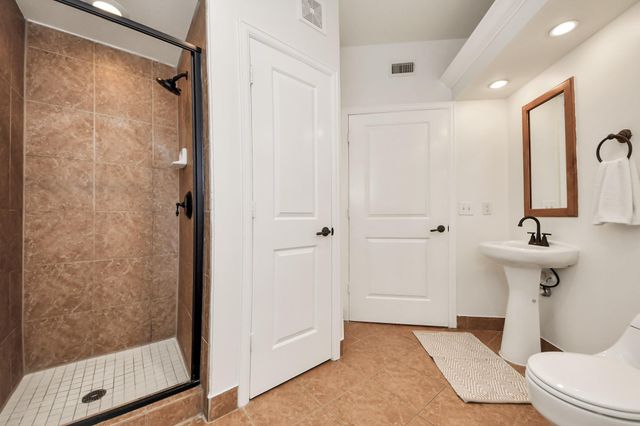 2203 Dorrington Street 106, Houston, TX 77030