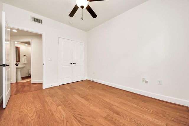 2203 Dorrington Street 106, Houston, TX 77030