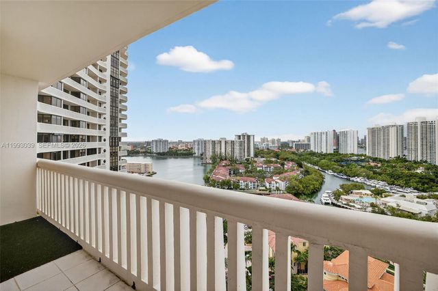 1000 Island Boulevard 2105, Aventura, FL 33160