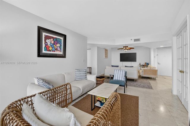 1000 Island Boulevard 2105, Aventura, FL 33160