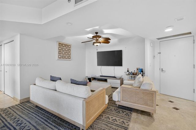 1000 Island Boulevard 2105, Aventura, FL 33160
