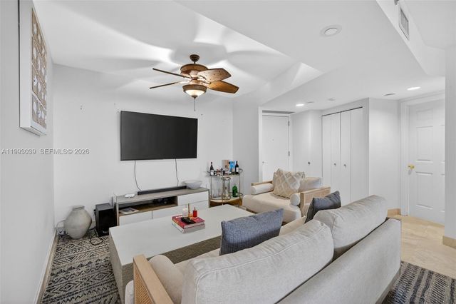 1000 Island Boulevard 2105, Aventura, FL 33160