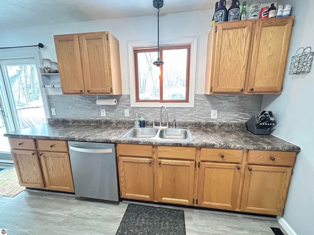 20763 Maple Street, Lake Ann, MI 49650