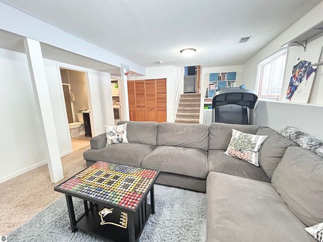 20763 Maple Street, Lake Ann, MI 49650