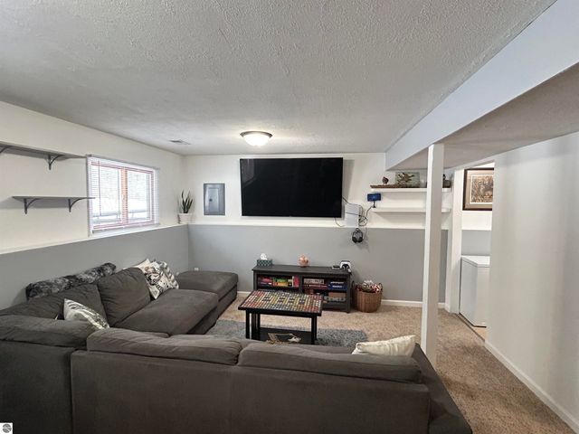 20763 Maple Street, Lake Ann, MI 49650