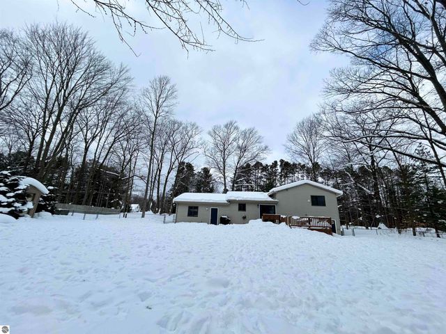 20763 Maple Street, Lake Ann, MI 49650