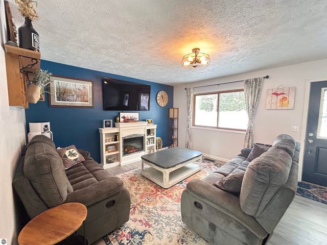 20763 Maple Street, Lake Ann, MI 49650