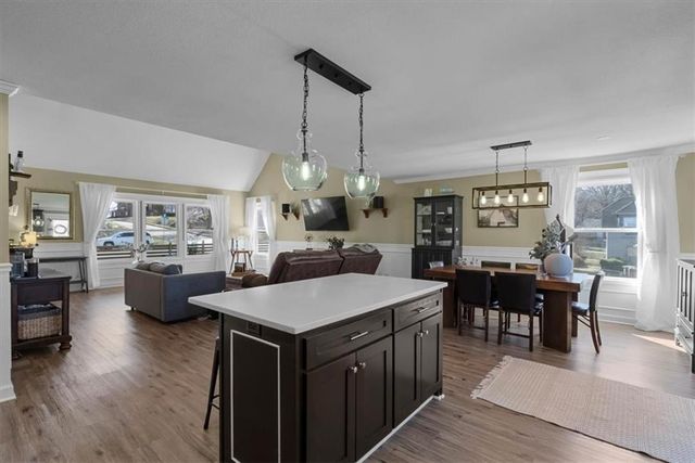 715 S 4th Street, Atchison, KS 66002