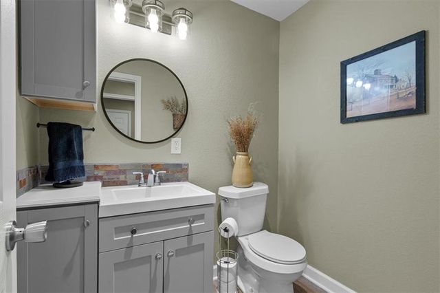 715 S 4th Street, Atchison, KS 66002