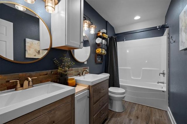 715 S 4th Street, Atchison, KS 66002