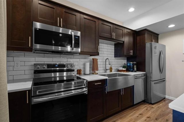 715 S 4th Street, Atchison, KS 66002