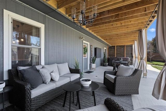 715 S 4th Street, Atchison, KS 66002