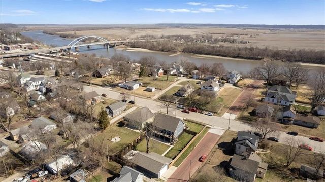 715 S 4th Street, Atchison, KS 66002