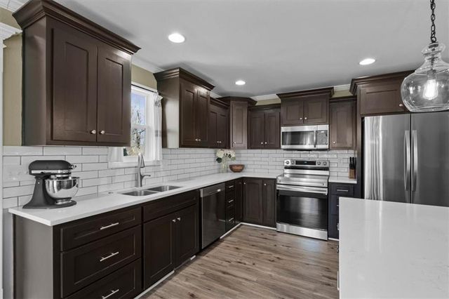 715 S 4th Street, Atchison, KS 66002