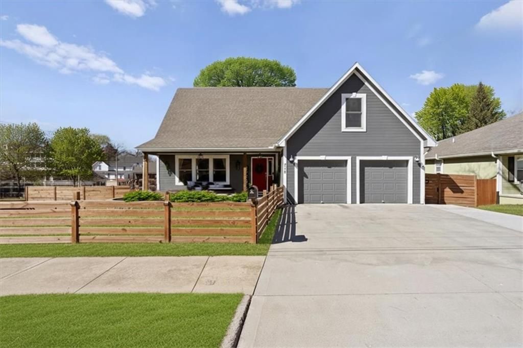 715 S 4th Street, Atchison, KS 66002