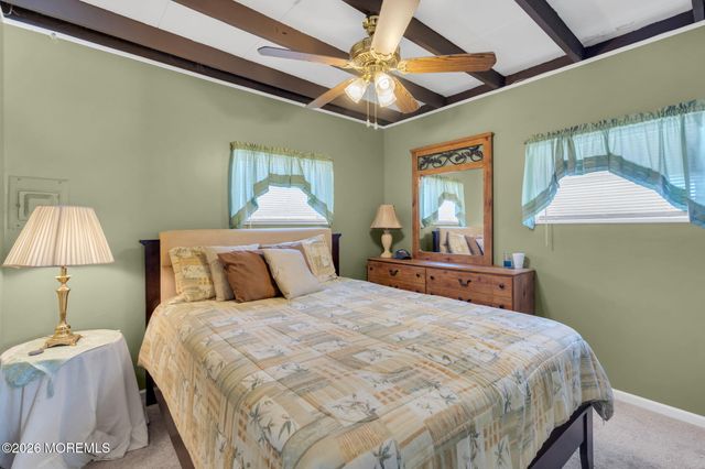 413 Twin Lakes Boulevard, Little Egg Harbor, NJ 08087