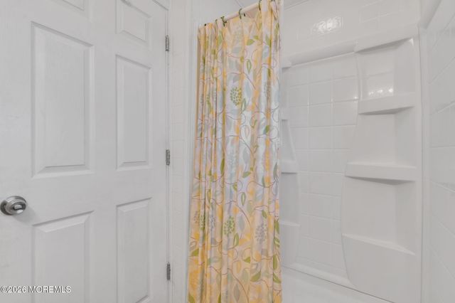 413 Twin Lakes Boulevard, Little Egg Harbor, NJ 08087