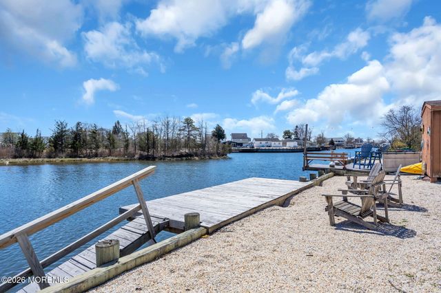 413 Twin Lakes Boulevard, Little Egg Harbor, NJ 08087