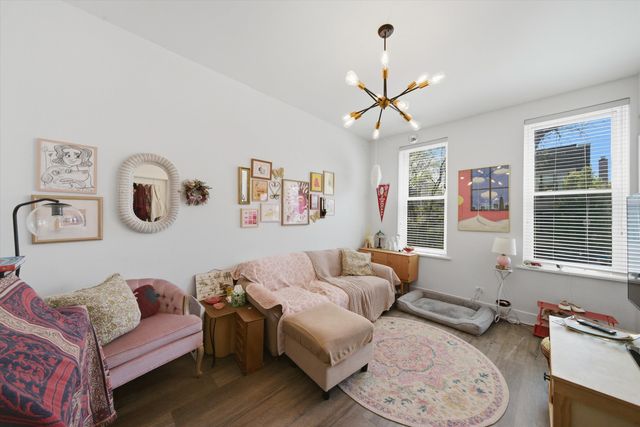 1722 W Wabansia Avenue, Chicago, IL 60622