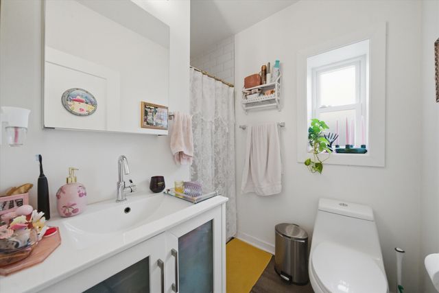 1722 W Wabansia Avenue, Chicago, IL 60622